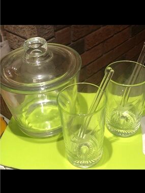 Vintage Ice bucket set with cover and 2 highball glasses